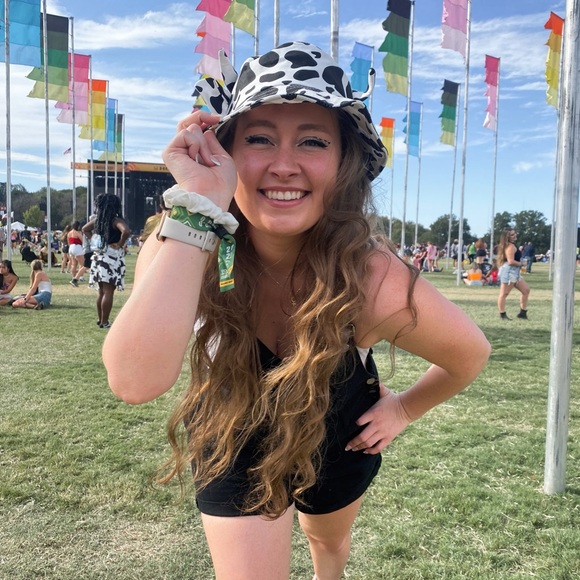 Meet your Posher, Josie - Picture 1 of 1